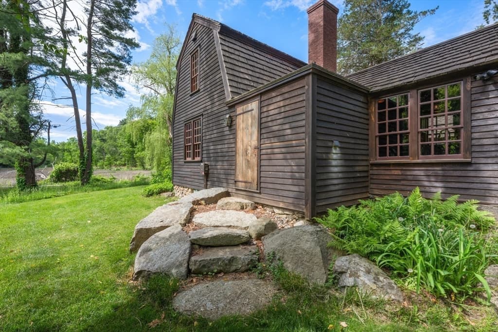 11 Lincoln St, Gloucester MA 01930 photo 7