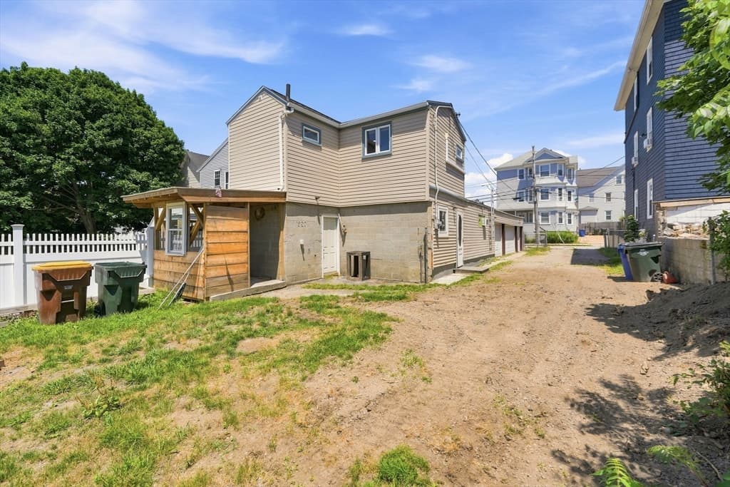 415 Anthony St, Fall River MA 02720 photo 33