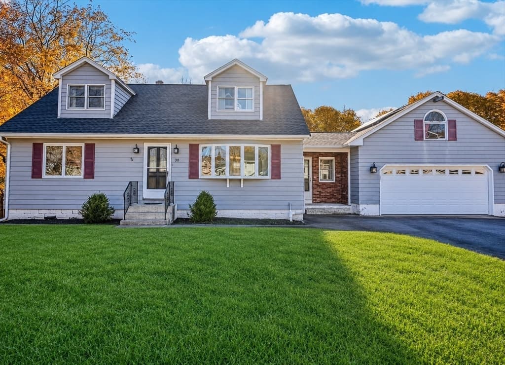 38 Raven Rd, Dracut MA 01826