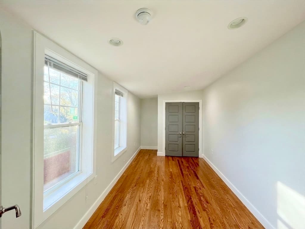 Condominium at 2 Mount Pleasant Pl # 1, Boston MA 02119, Boston, photo 8 of 12