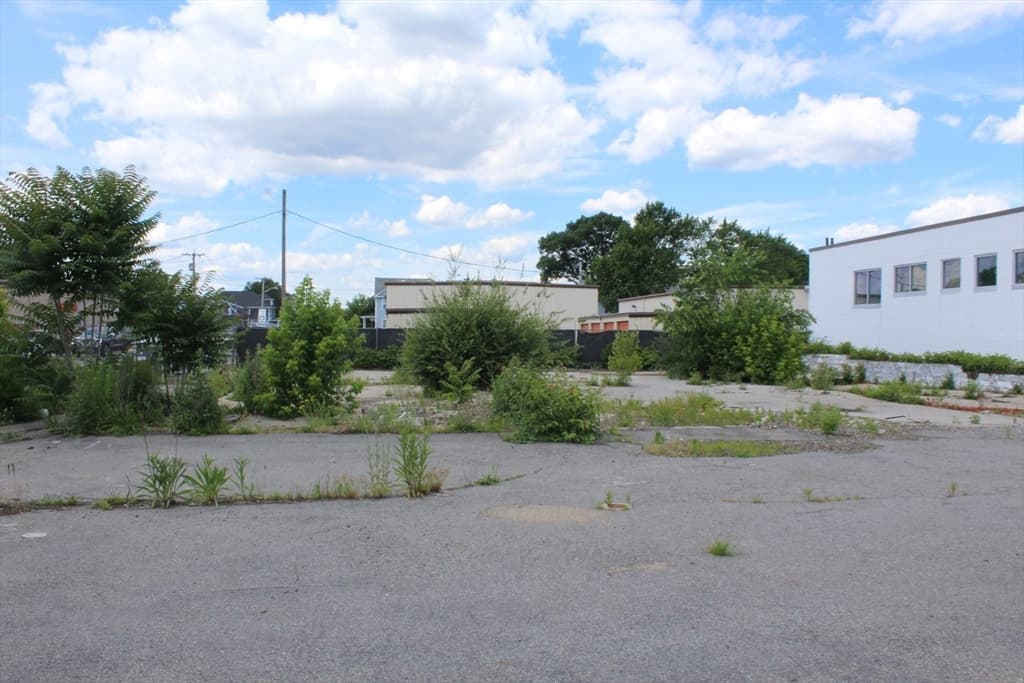 243 Mystic Ave, Medford MA 02155