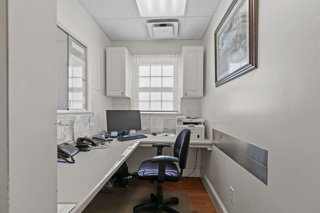 74 Valley, Middletown RI 02842 photo 7