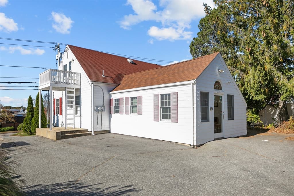74 Valley, Middletown RI 02842 photo 41