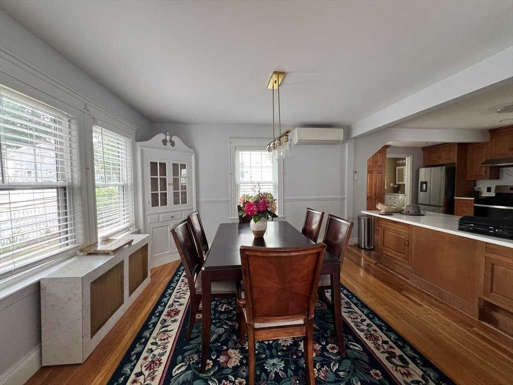 Single Family Residence at 40 Kingsland Rd, Boston MA 02132, Boston, photo 7 of 21