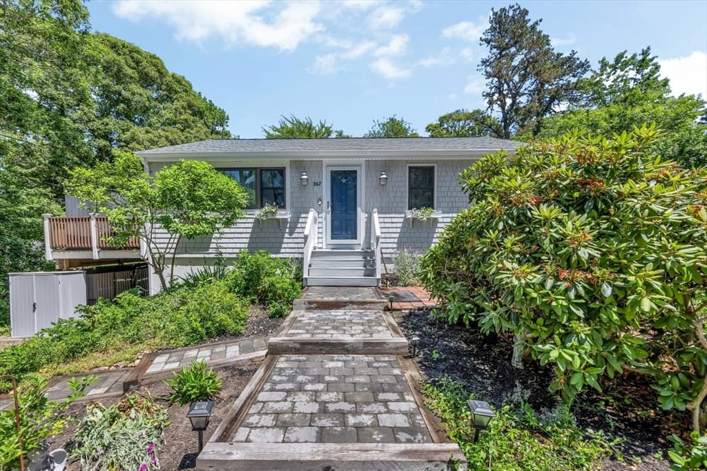 267 Alden Dr, Brewster MA 02631 photo 3