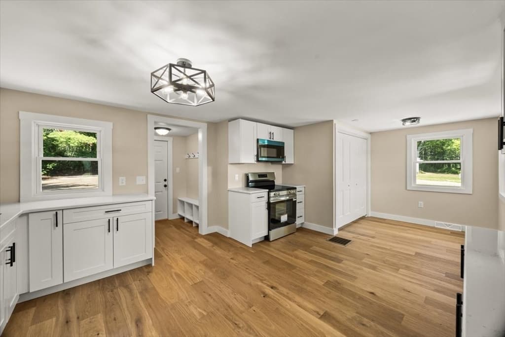 521 Marys Pond Rd, Rochester MA 02770 photo 8
