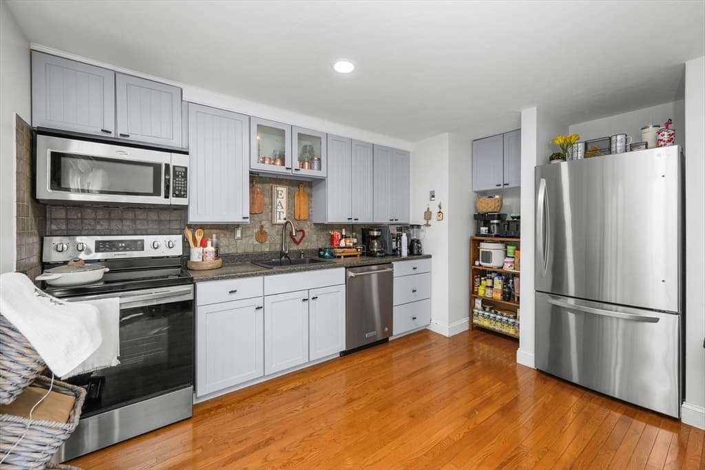 300 Falmouth Rd # 9E, Mashpee MA 02649 photo 12