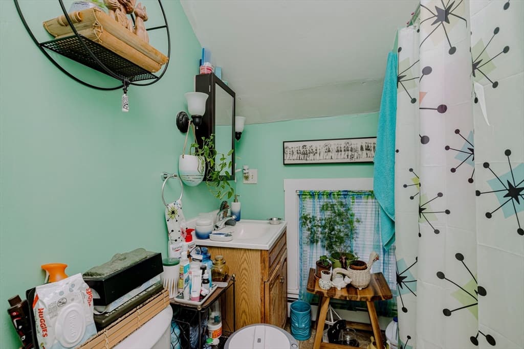 154 Mott St, Fall River MA 02721 photo 36