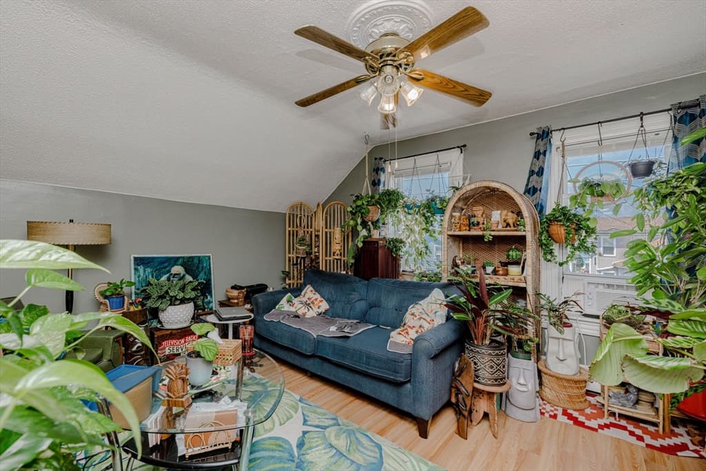 154 Mott St, Fall River MA 02721 photo 37