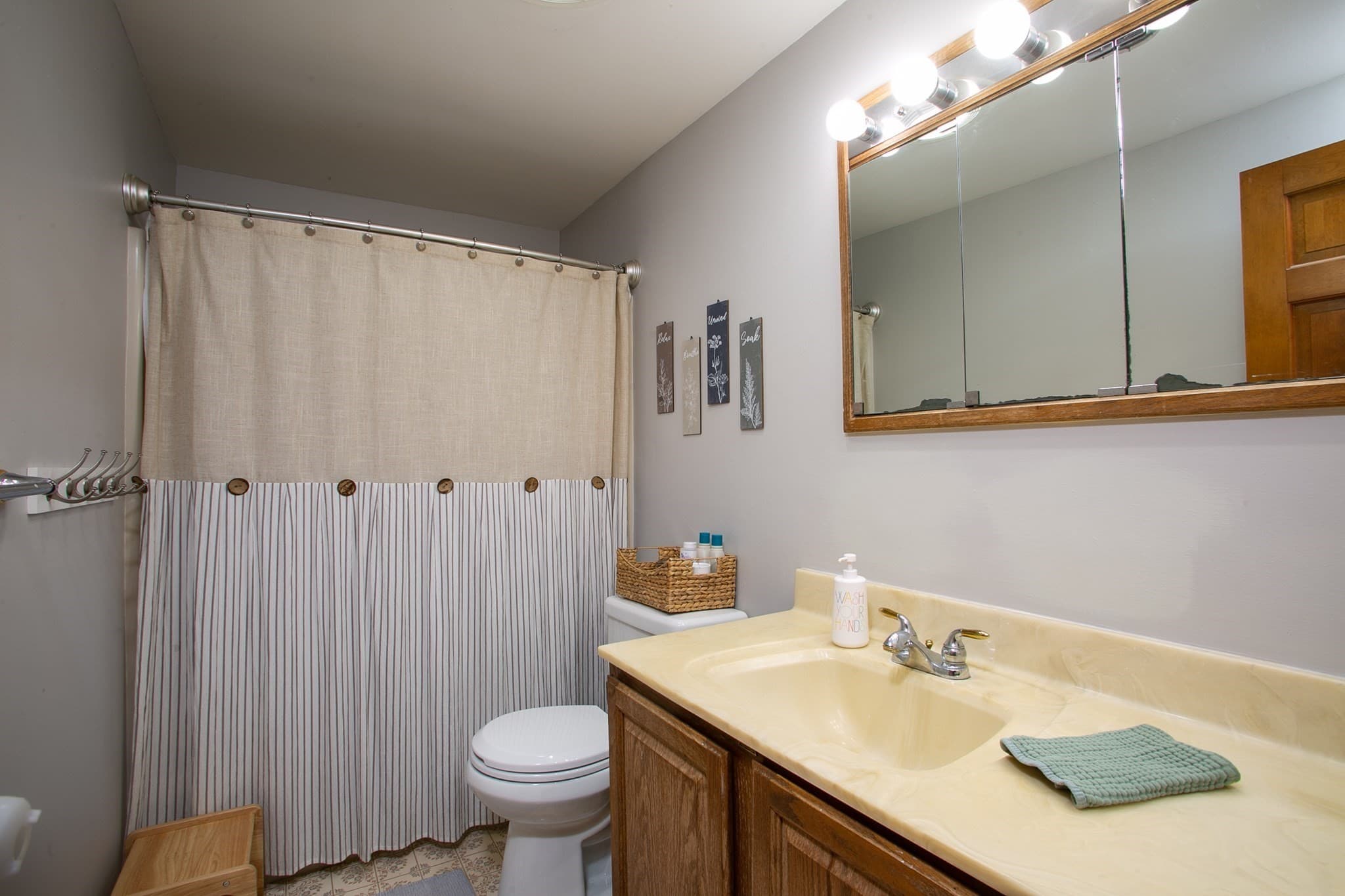Single Family Residence at 335 North St, Cheshire MA 01225, photo 12 of 29