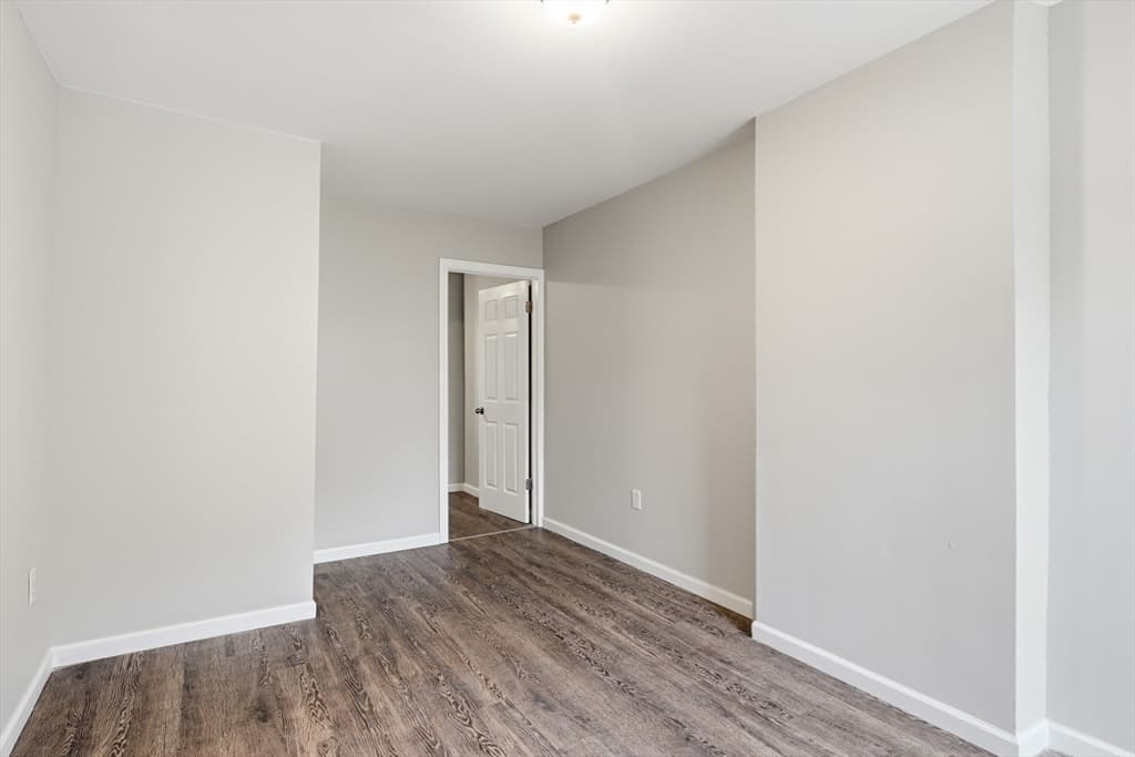116-118 West St, Holyoke MA 01040 photo 9