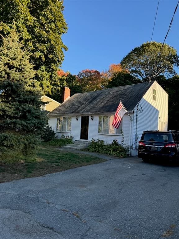 90 Sunset Ave, Brockton MA 02301 photo 2
