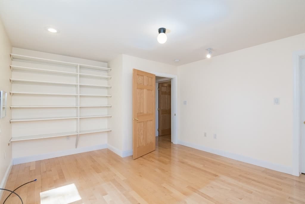 62 Fairview Ave, Northampton MA 01060 photo 23