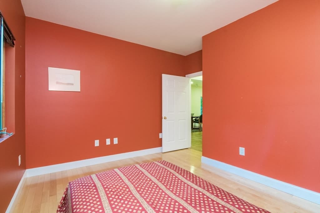 62 Fairview Ave, Northampton MA 01060 photo 16