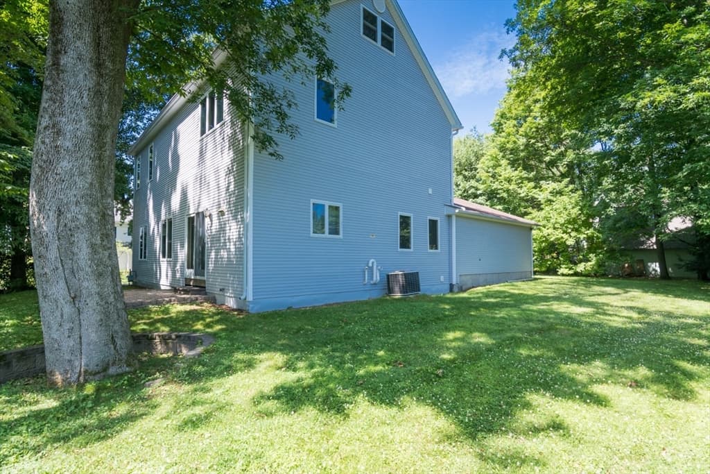 62 Fairview Ave, Northampton MA 01060 photo 30