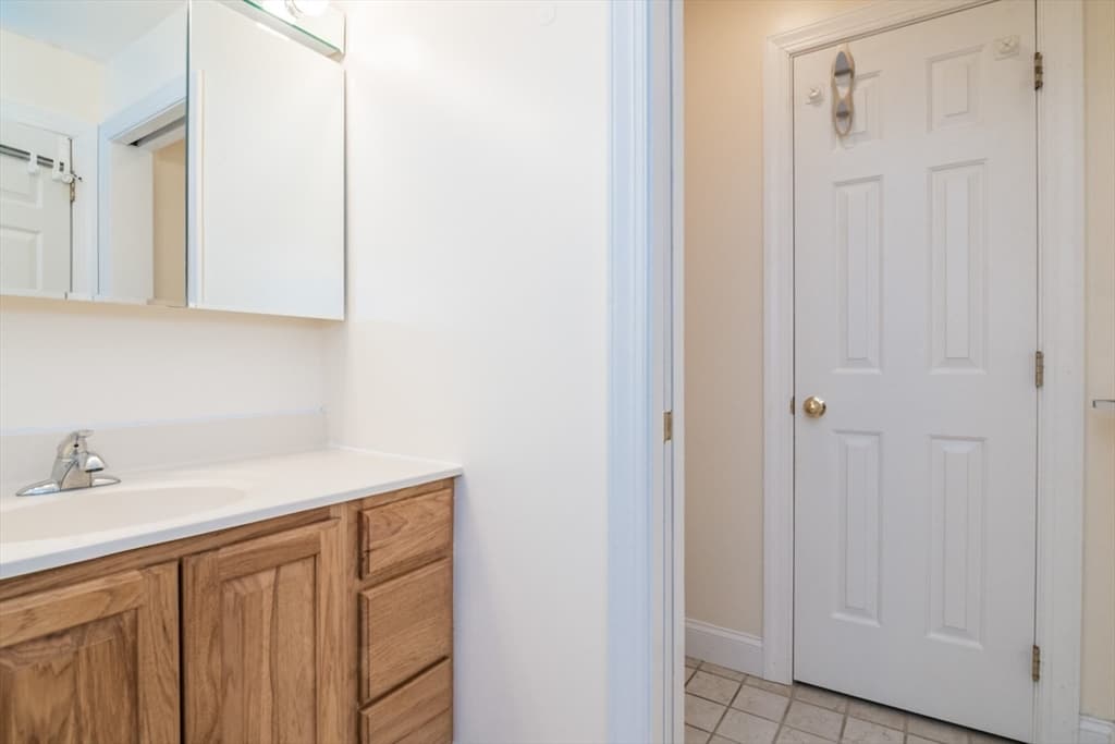 62 Fairview Ave, Northampton MA 01060 photo 21