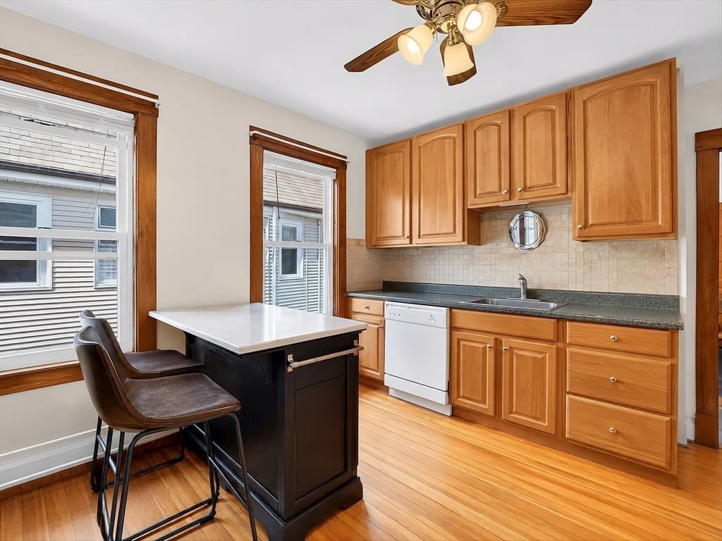 30 Clarendon Ave, Somerville MA 02144 photo 12