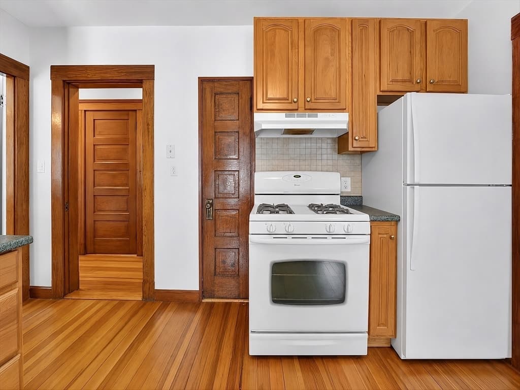 30 Clarendon Ave, Somerville MA 02144 photo 14
