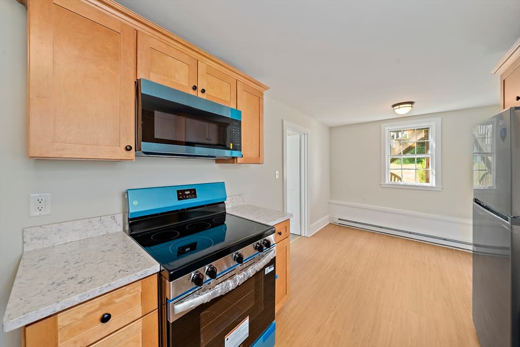 196 South Street # A, Hingham MA 02043 photo 11