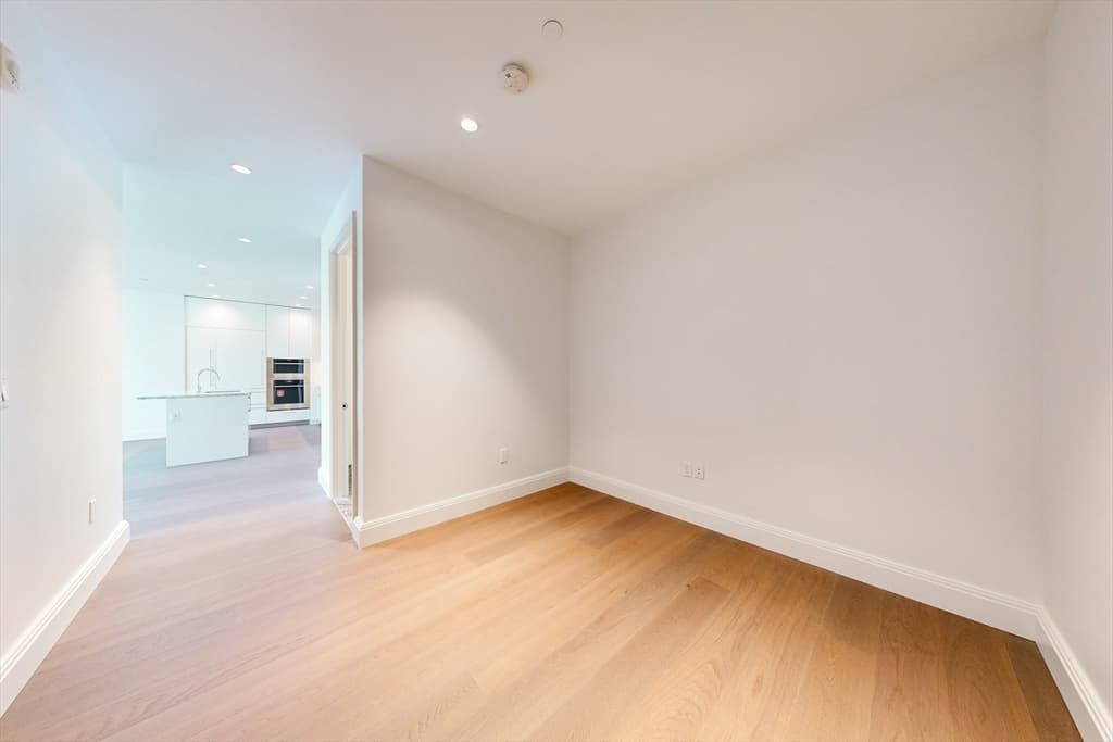 Condominium at 240 Devonshire Street # 5011, Boston MA 02110, Boston, photo 6 of 39