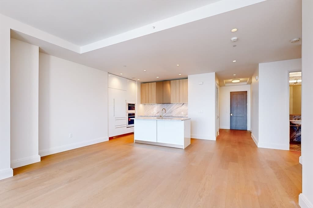 Condominium at 240 Devonshire Street # 5011, Boston MA 02110, Boston, photo 5 of 39