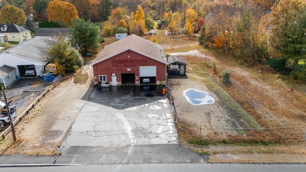 634 Winthrop St, Taunton MA 02780 photo 3