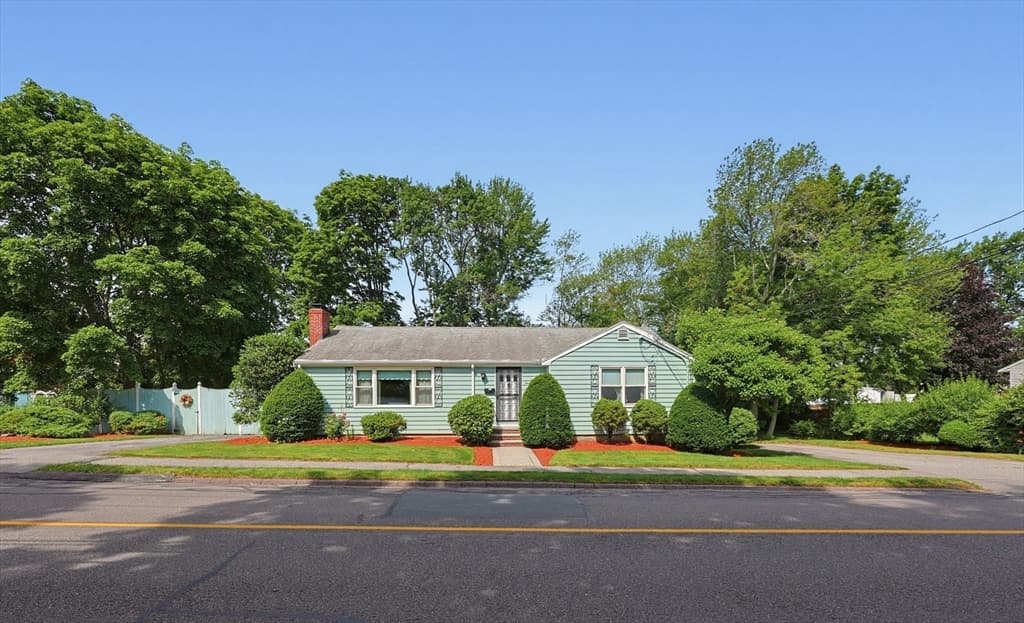 11 Preston St, Wakefield MA 01880 photo 6