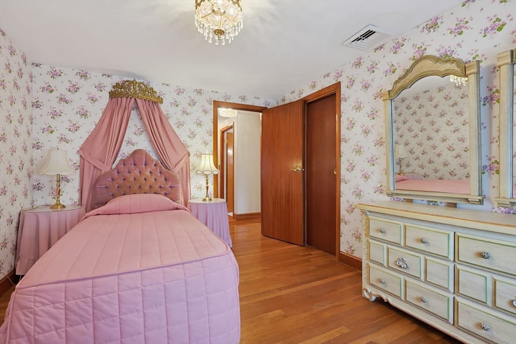 11 Preston St, Wakefield MA 01880 photo 24