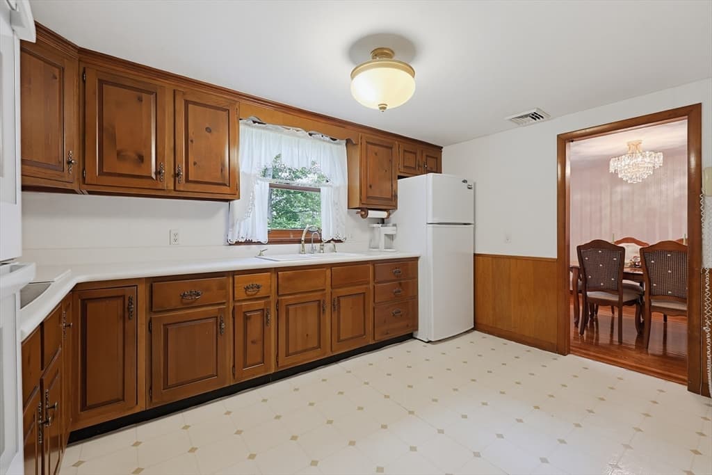 11 Preston St, Wakefield MA 01880 photo 14