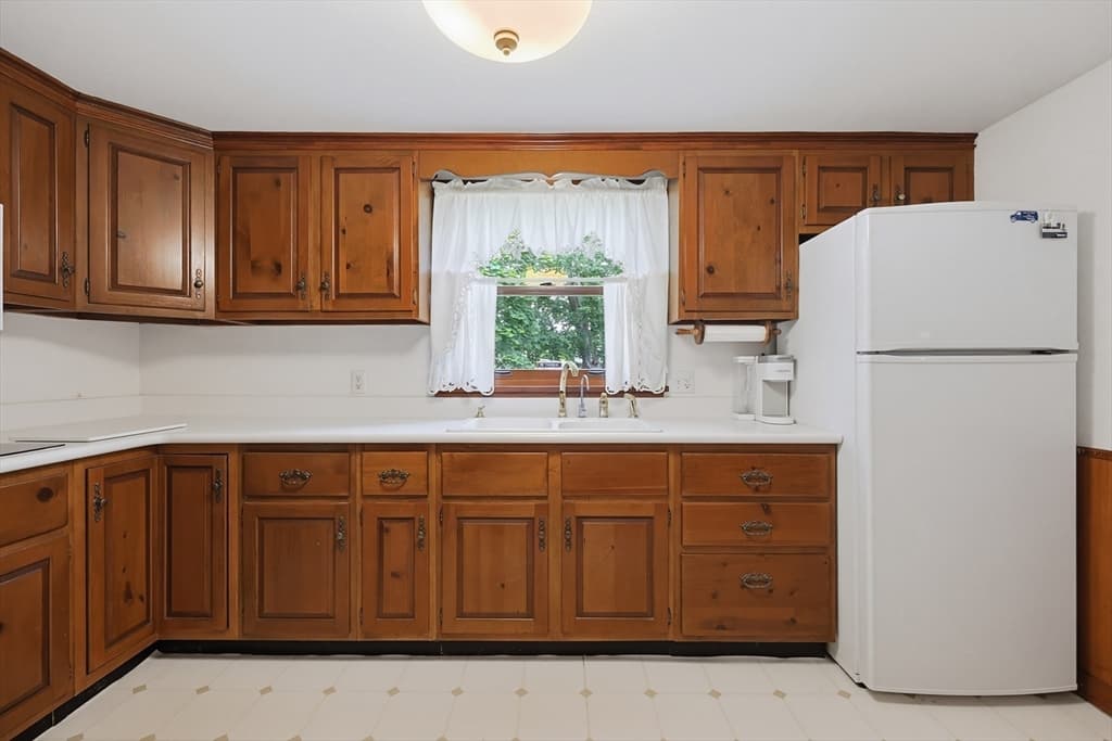 11 Preston St, Wakefield MA 01880 photo 15