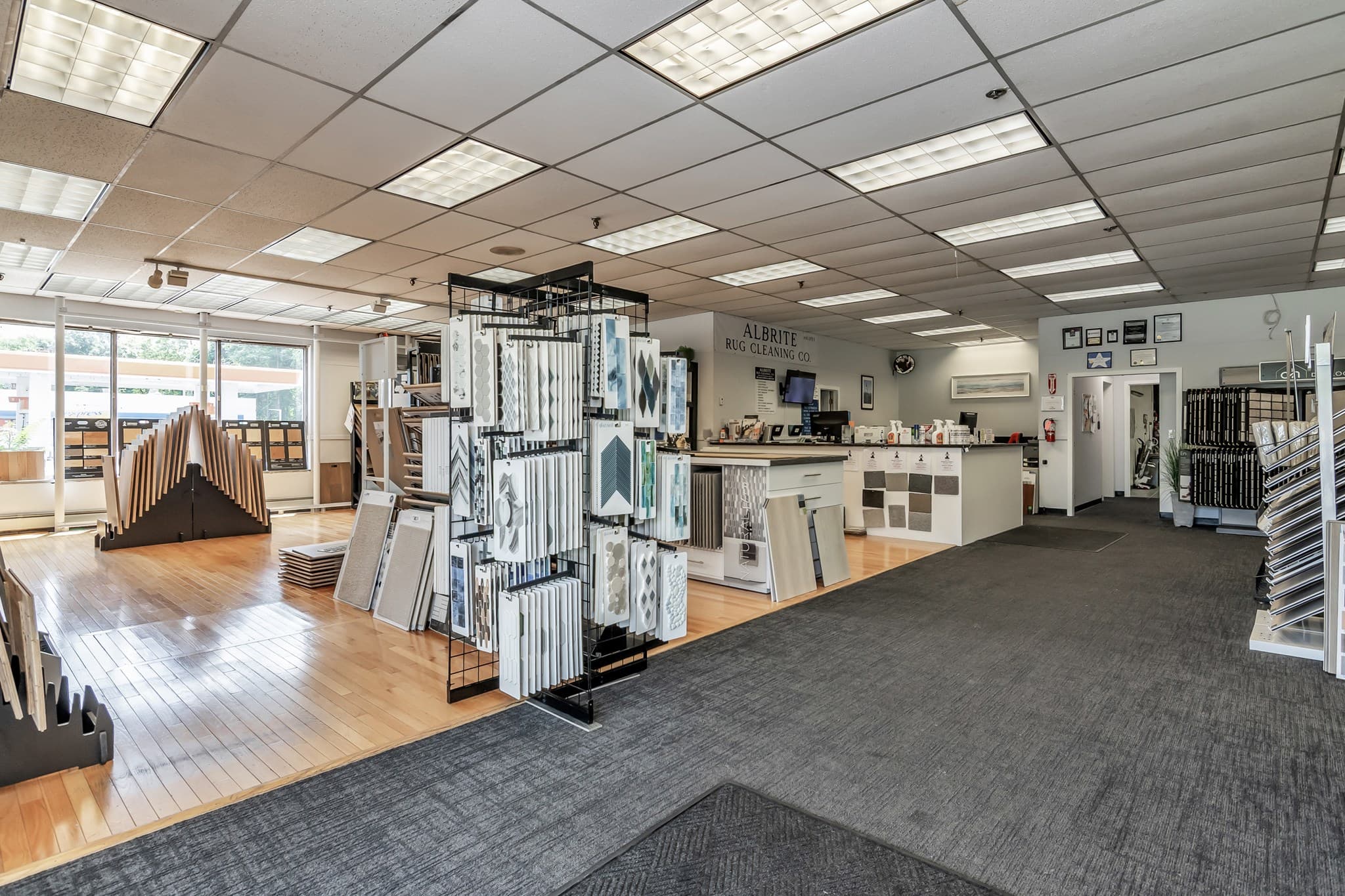 Commercial Sale at 223 Winthrop, Lawrence MA 01843, Lawrence, photo 3 of 22