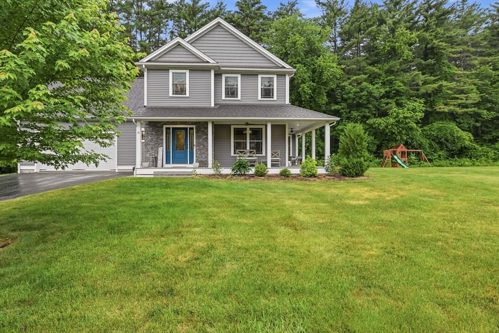 18 Pine St, Belchertown MA 01007 photo 2