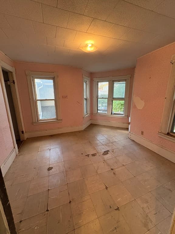 20 Hawthorne St, Springfield MA 01105 photo 11