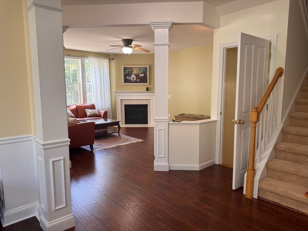 Condominium at 48 Tulip Cir # 48, Grafton MA 01560, Grafton, photo 7 of 29