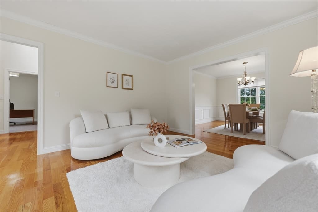 8 Victoria Circle, Shrewsbury MA 01545 photo 4