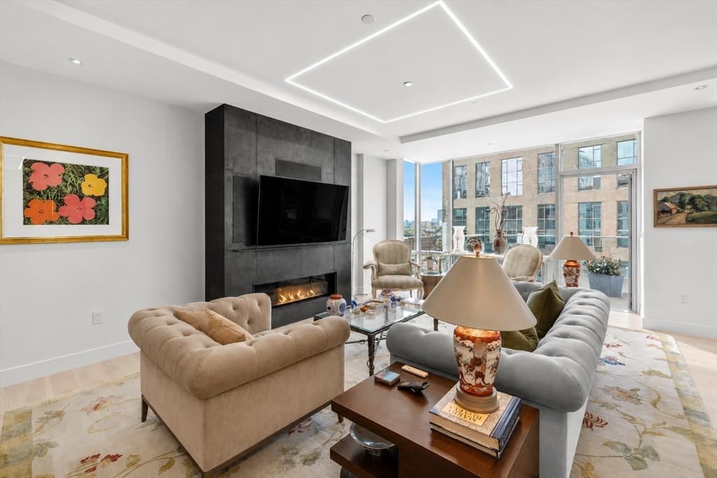 Condominium at 32 Traveler St # 701, Boston MA 02118, Boston, photo 3 of 28