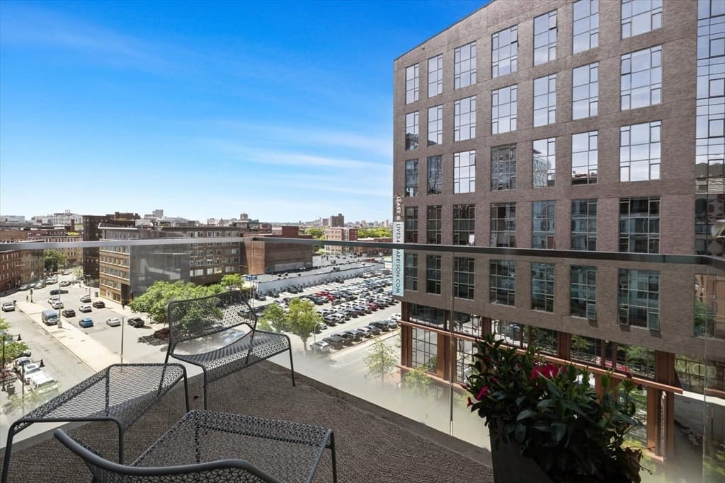 Condominium at 32 Traveler St # 701, Boston MA 02118, Boston, photo 5 of 28