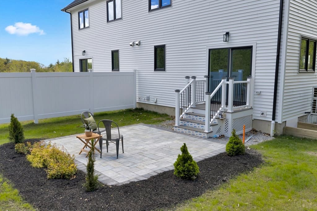 189 Electric Ave # B, Lunenburg MA 01462 photo 21
