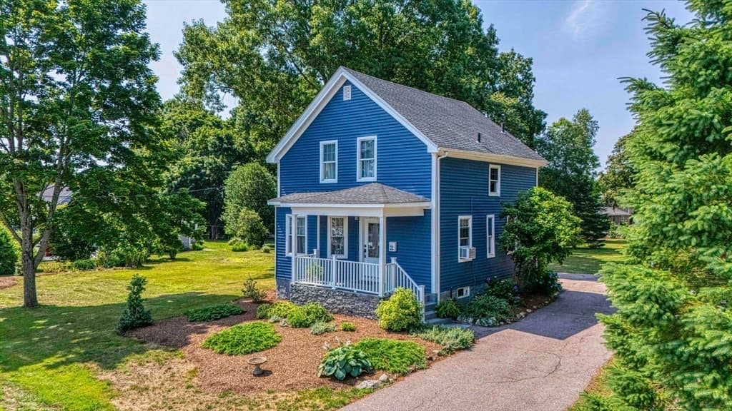 109 Jackson Ave, Somerset MA 02725 photo 2