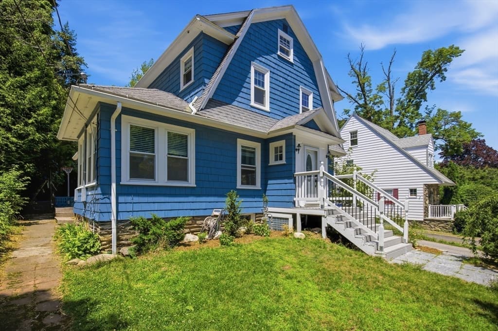 Single Family Residence at 52 Eagle Road, Worcester MA 01605, Worcester, photo 2 of 42