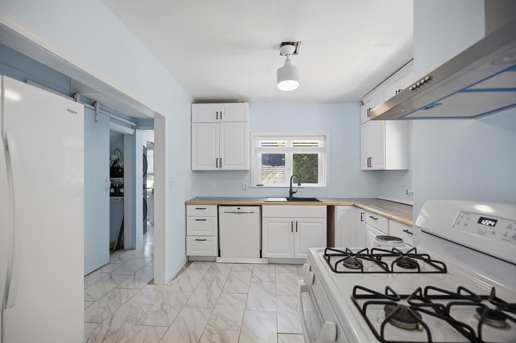 Single Family Residence at 52 Eagle Road, Worcester MA 01605, Worcester, photo 16 of 42