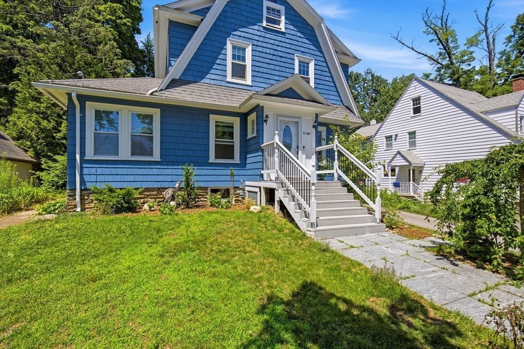 Single Family Residence at 52 Eagle Road, Worcester MA 01605, Worcester, photo 3 of 42