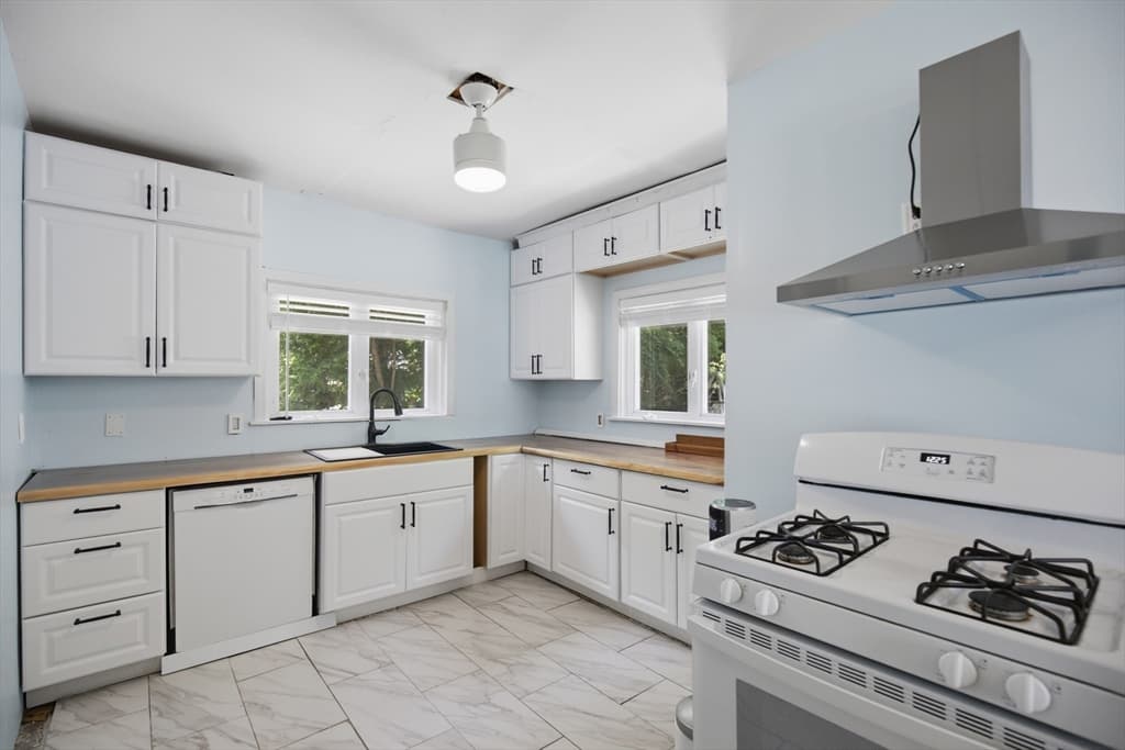 Single Family Residence at 52 Eagle Road, Worcester MA 01605, Worcester, photo 18 of 42