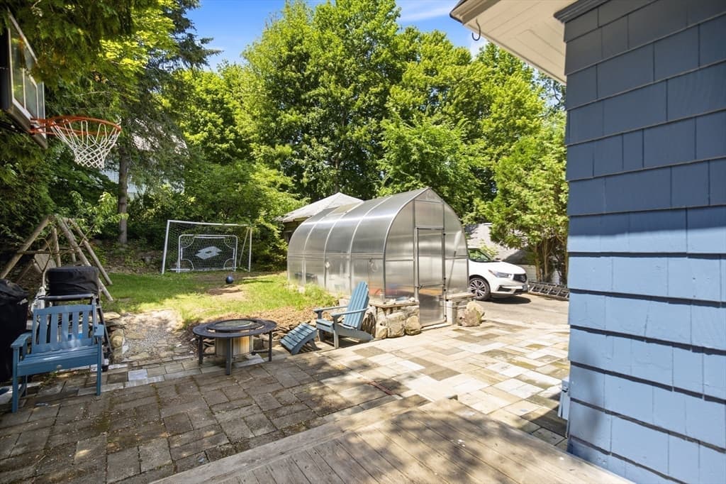 Single Family Residence at 52 Eagle Road, Worcester MA 01605, Worcester, photo 35 of 42