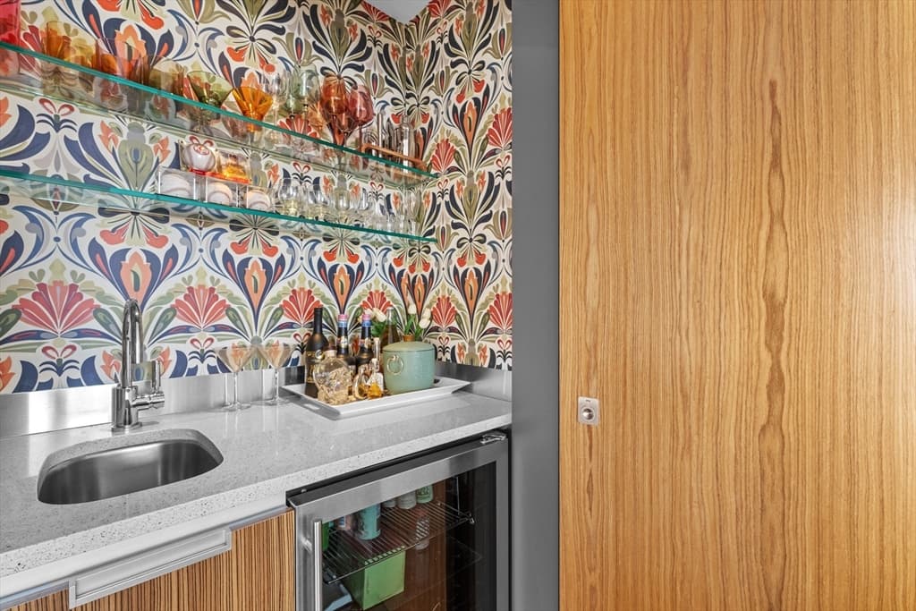 Condominium at 141 Dorchester Ave # 711, Boston MA 02127, Boston, photo 10 of 25
