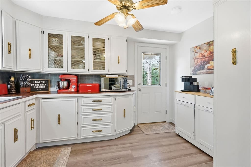17 Day Ave, East Longmeadow MA 01028 photo 13