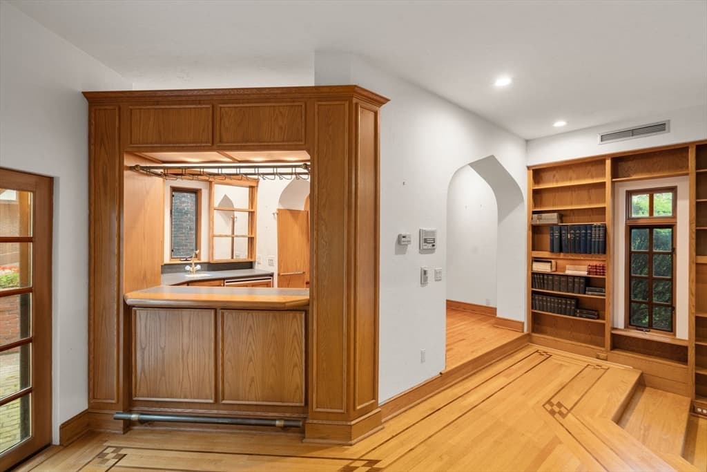 43 Monadnock Road, Wellesley MA 02481 photo 11