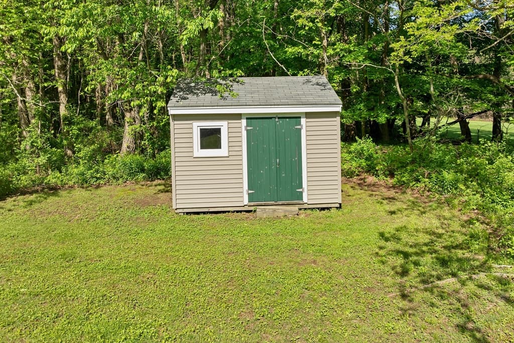 1 Muddy Pond, Kensington NH 03833 photo 5