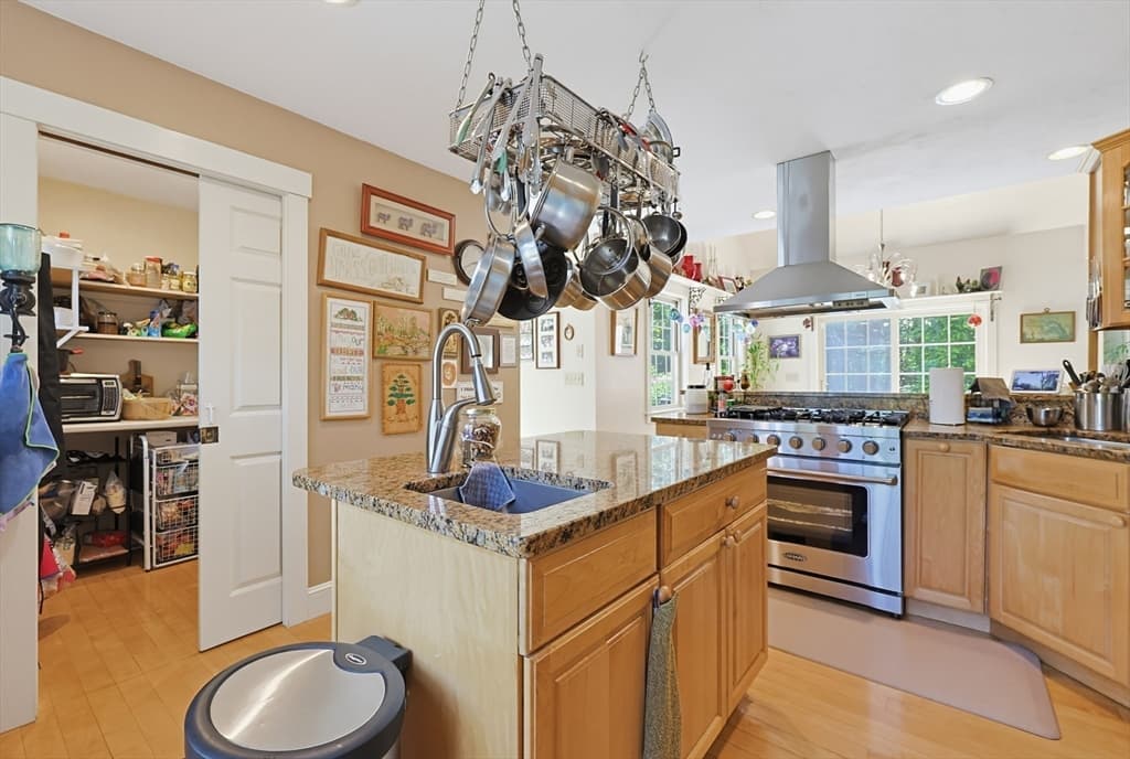 119 North St, Mattapoisett MA 02739 photo 5