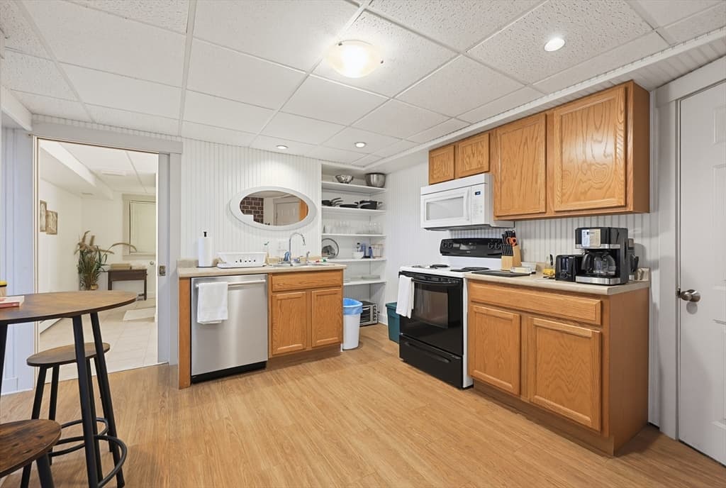 119 North St, Mattapoisett MA 02739 photo 29